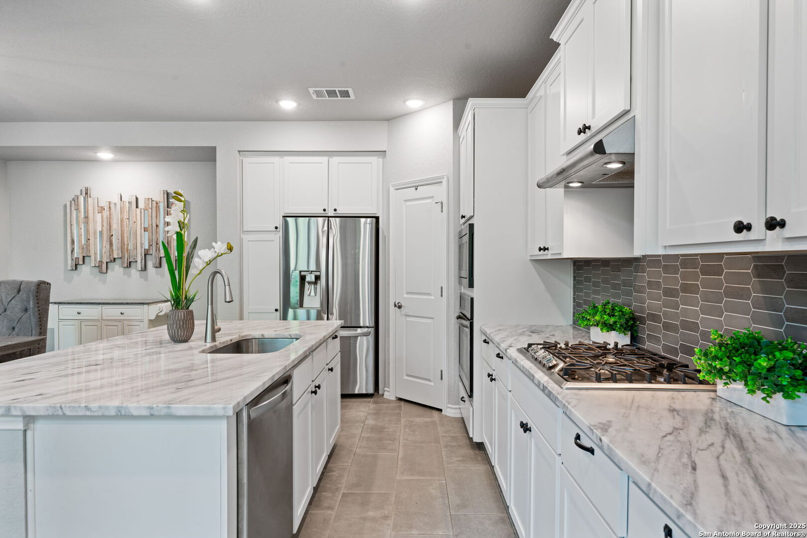 property viewer photo 10