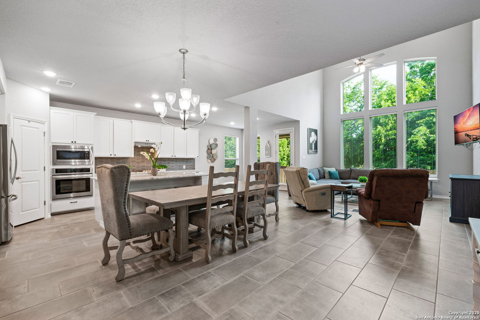 property viewer photo 16