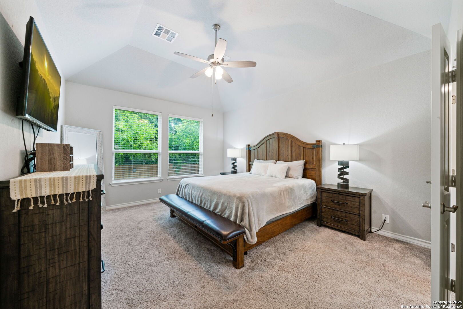 property viewer photo 17