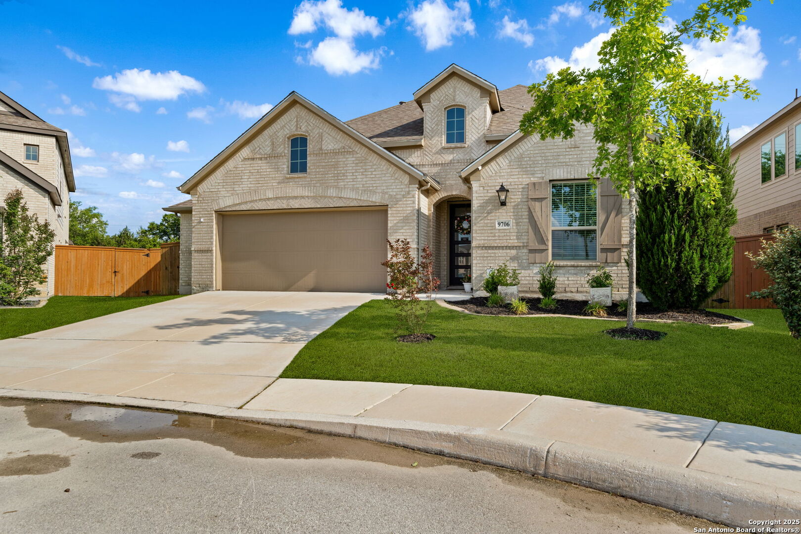 property viewer photo 2