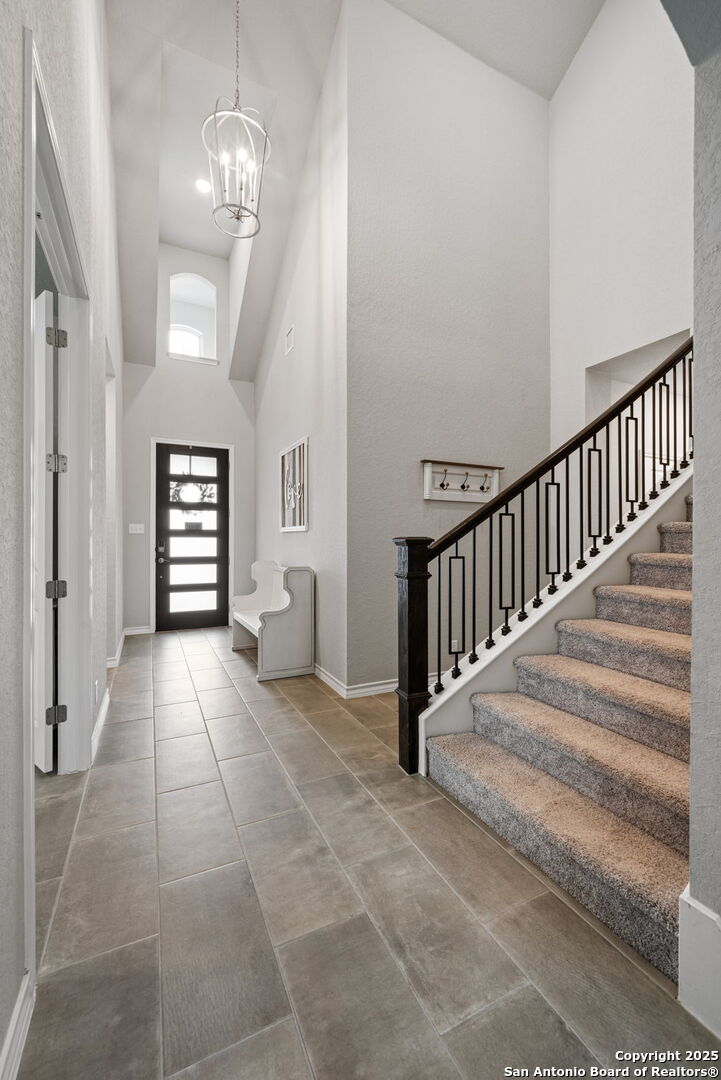 property viewer photo 3