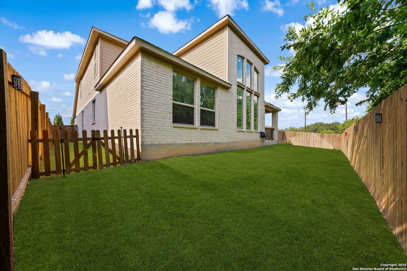 property viewer photo 33