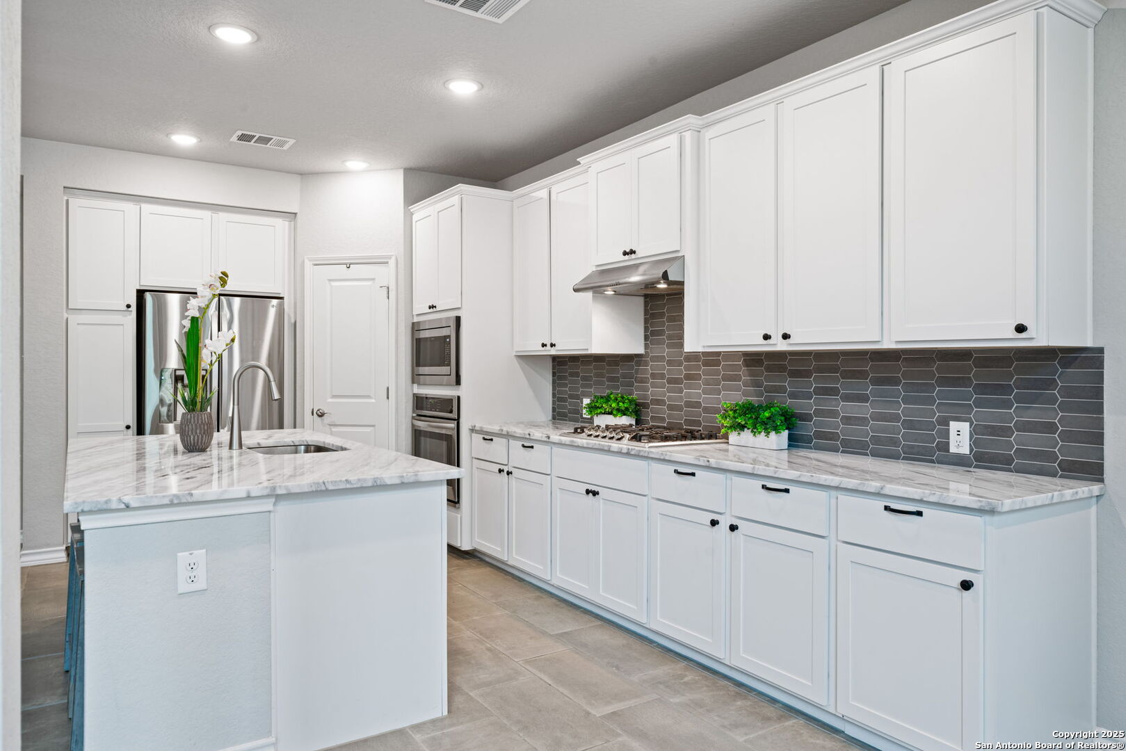 property viewer photo 9