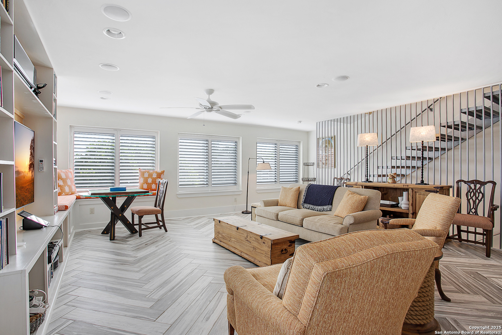 property viewer photo 14