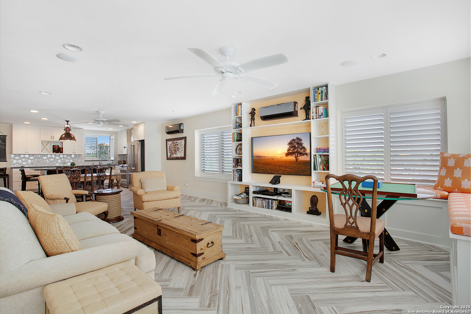 property viewer photo 16