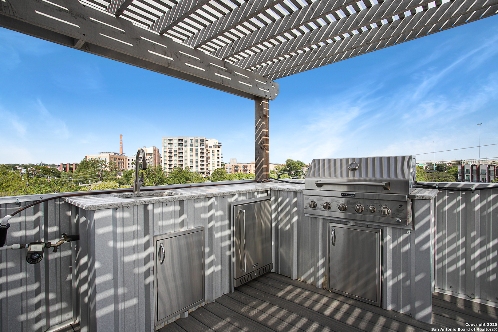 property viewer photo 21