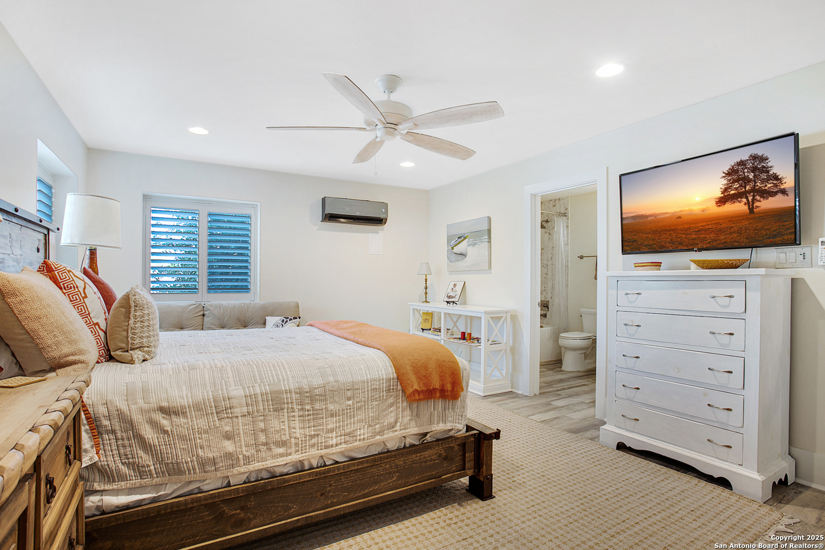 property viewer photo 5