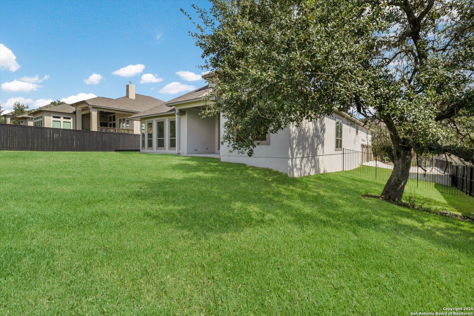 main property photo 26