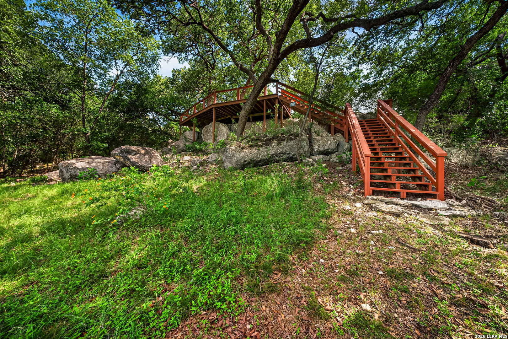 main property photo 23