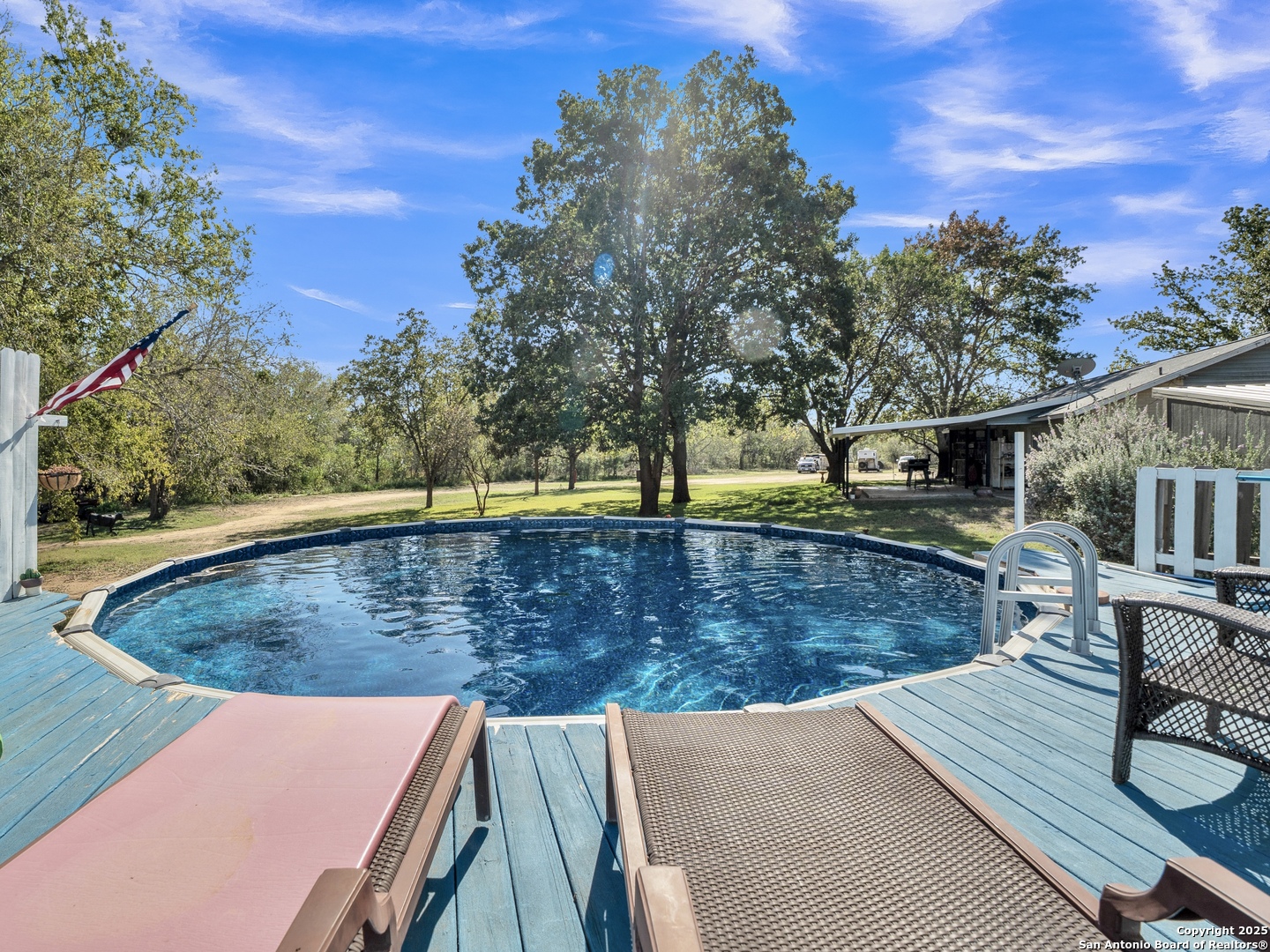 main property photo 24