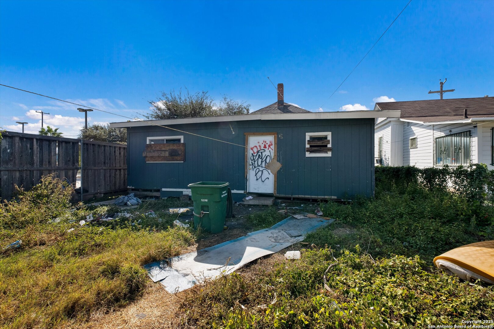 main property photo 30