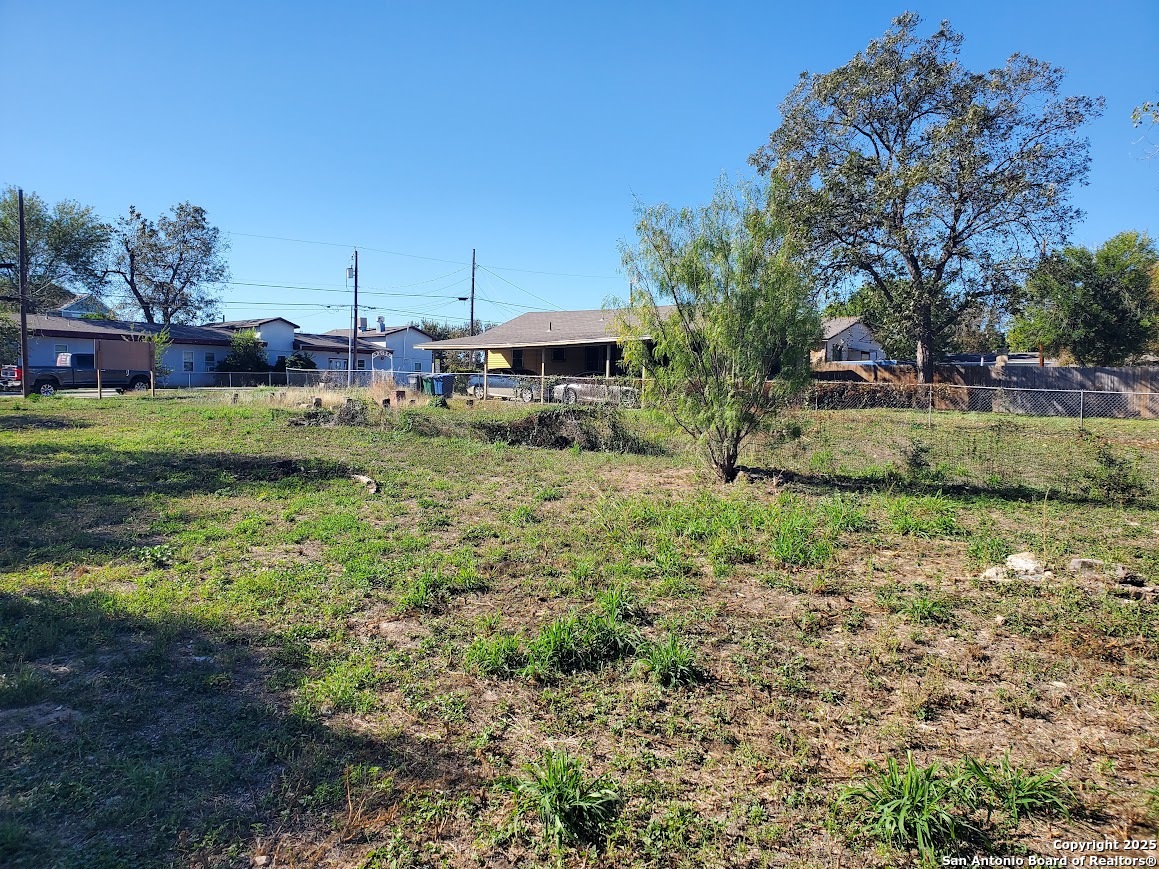 main property photo 13