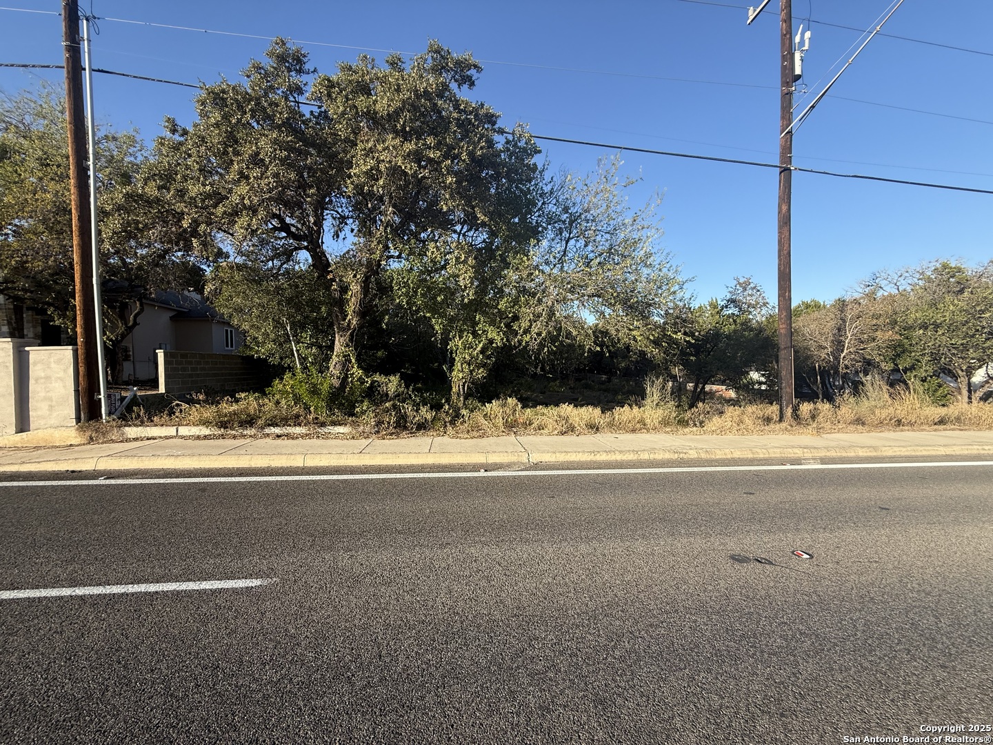 main property photo 4
