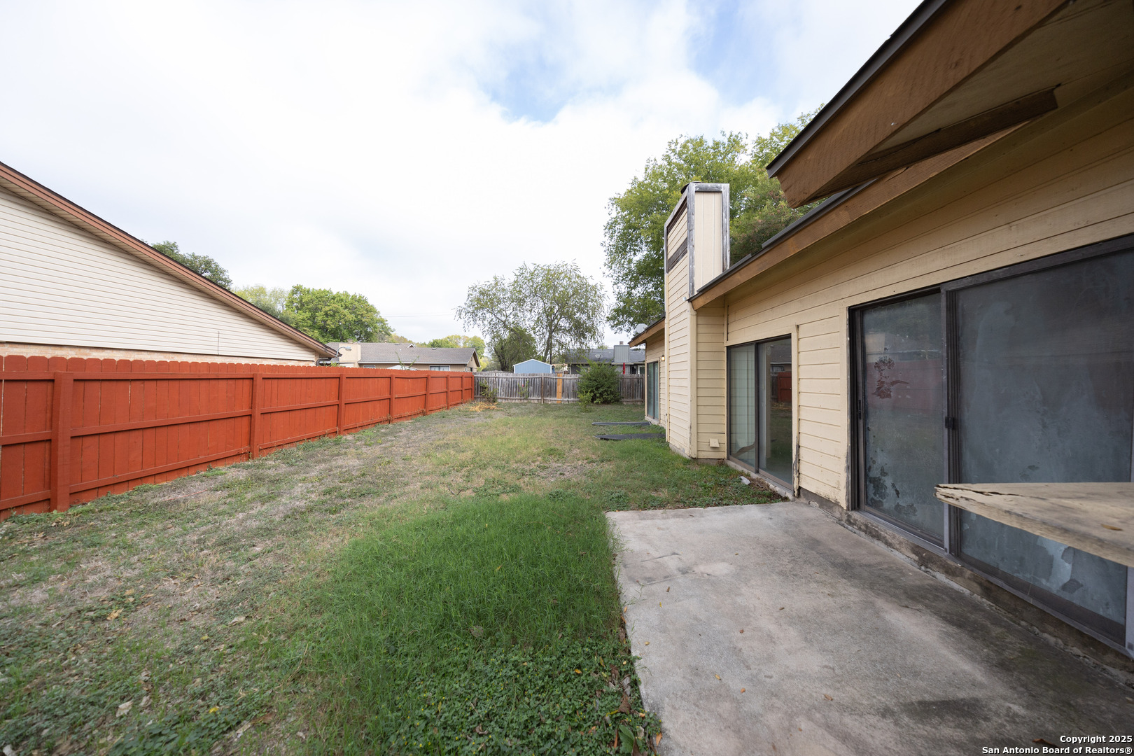 main property photo 20