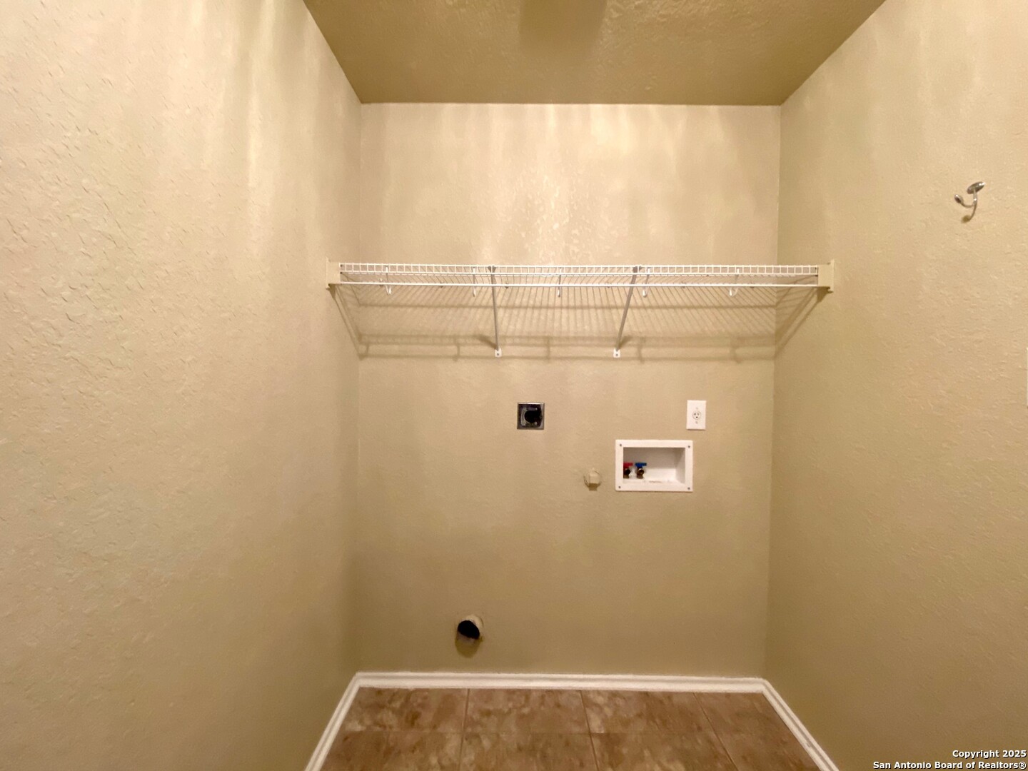 main property photo 51