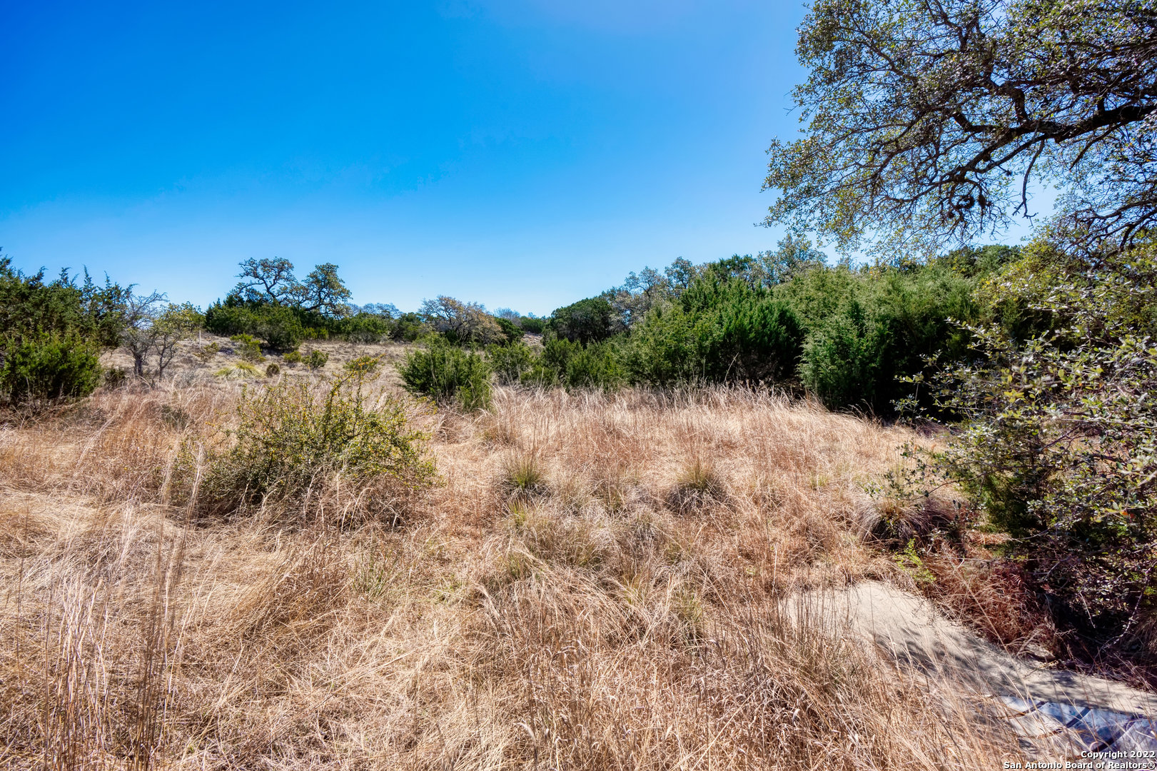 main property photo 11