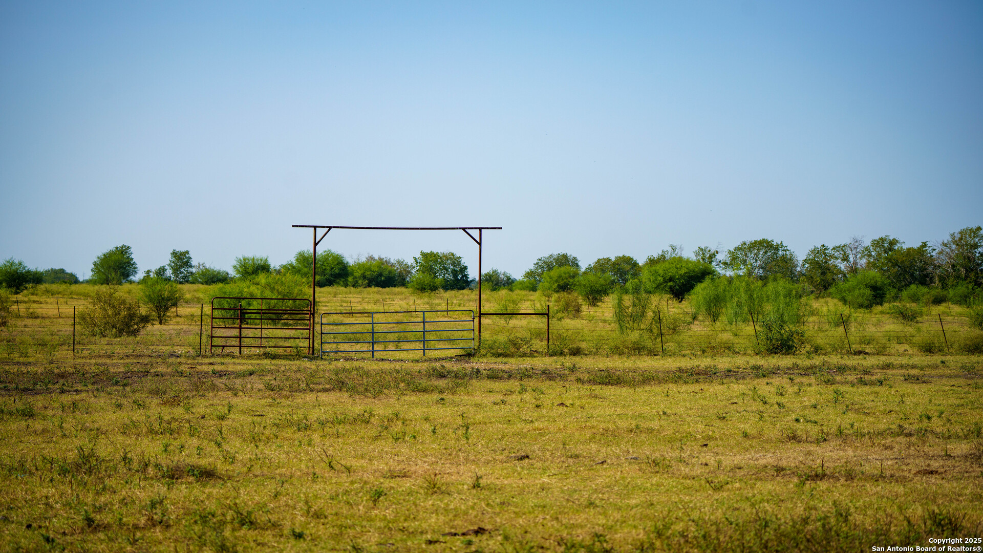 main property photo 25