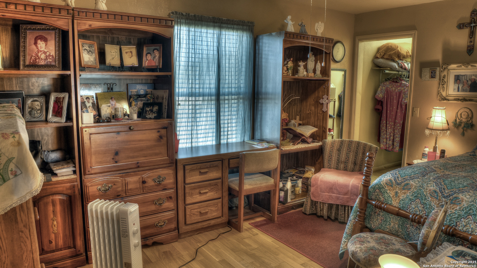 main property photo 28