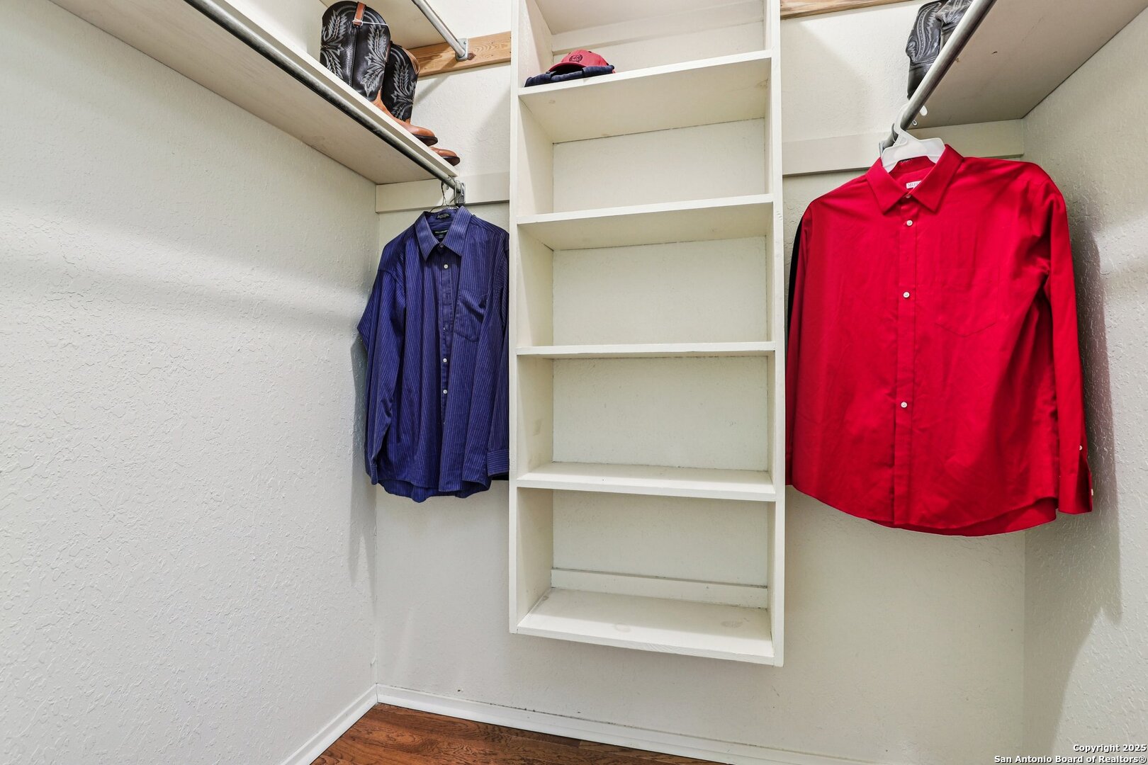 main property photo 18