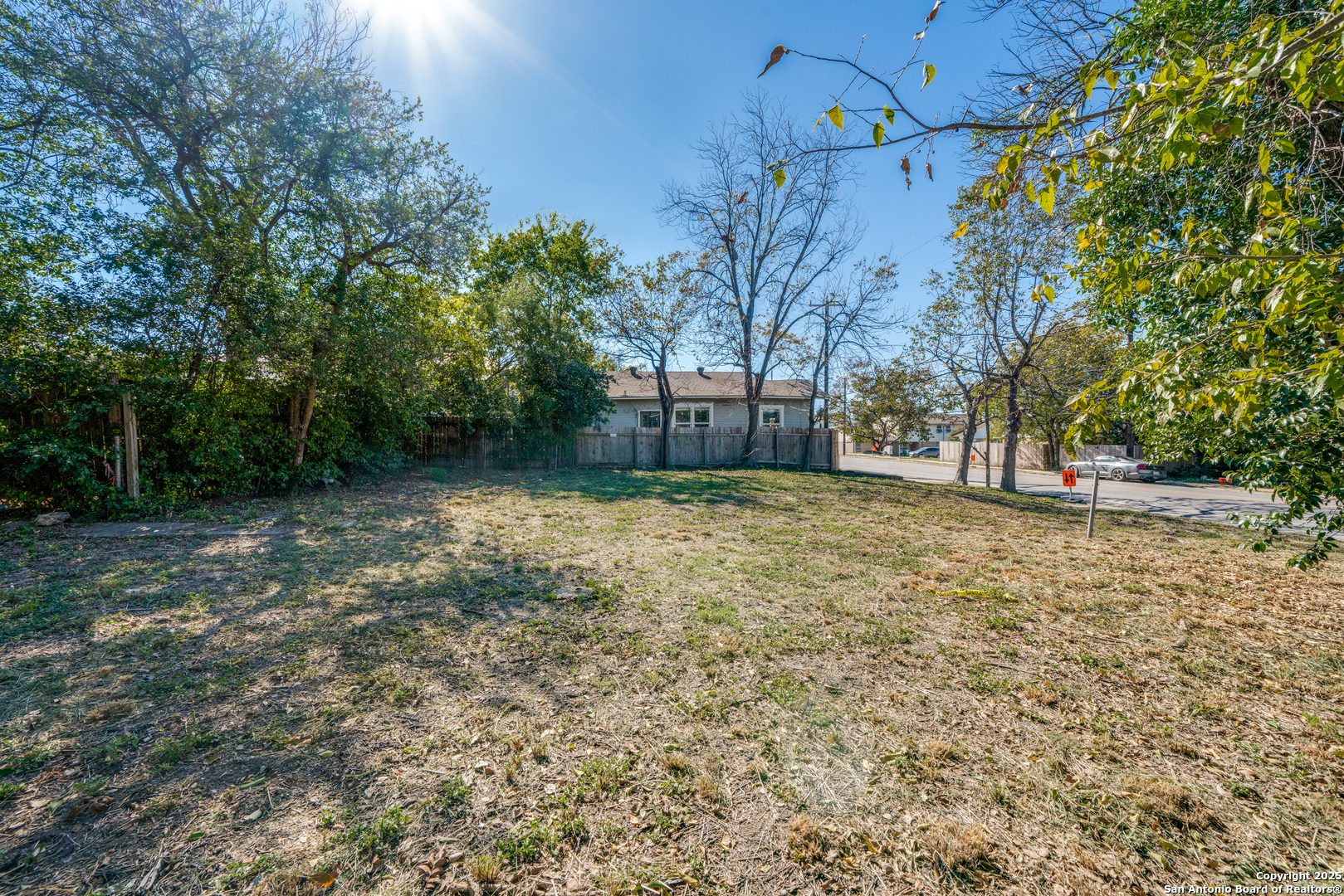 main property photo 7