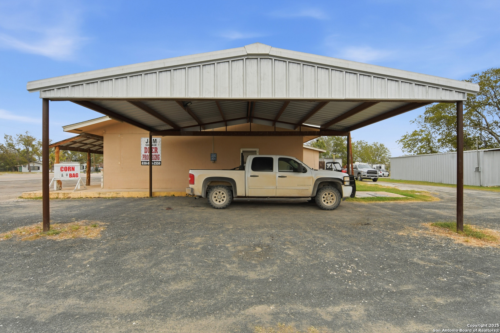 main property photo 20