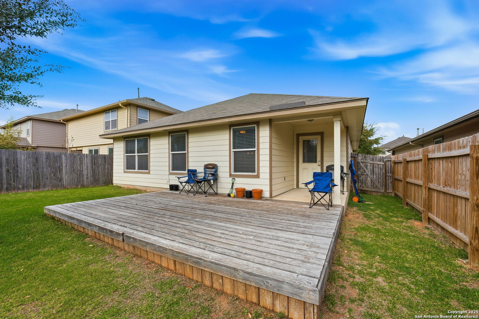 main property photo 37