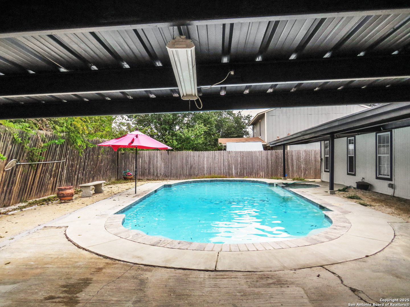 main property photo 39