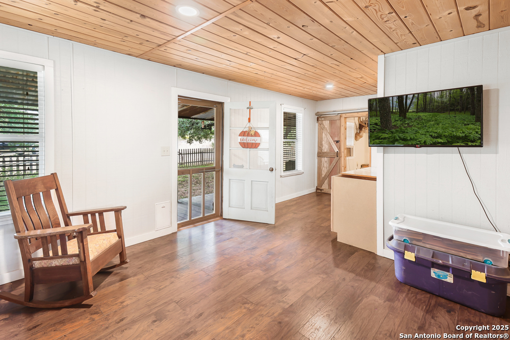 main property photo 21