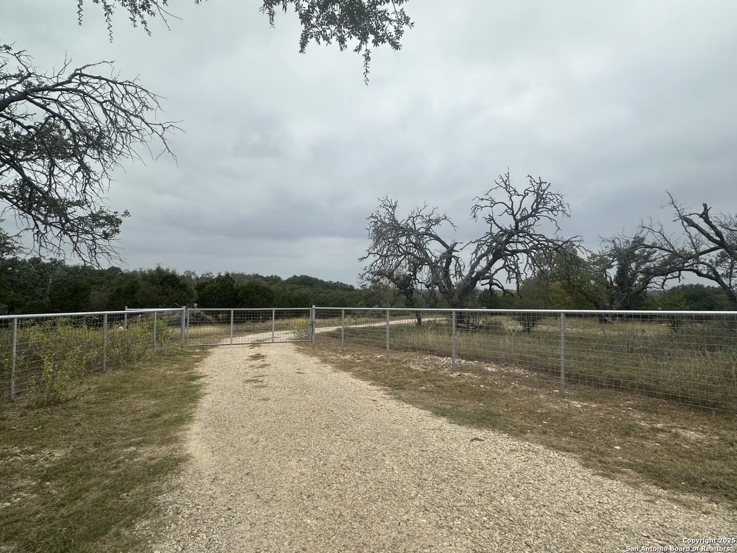 main property photo 31