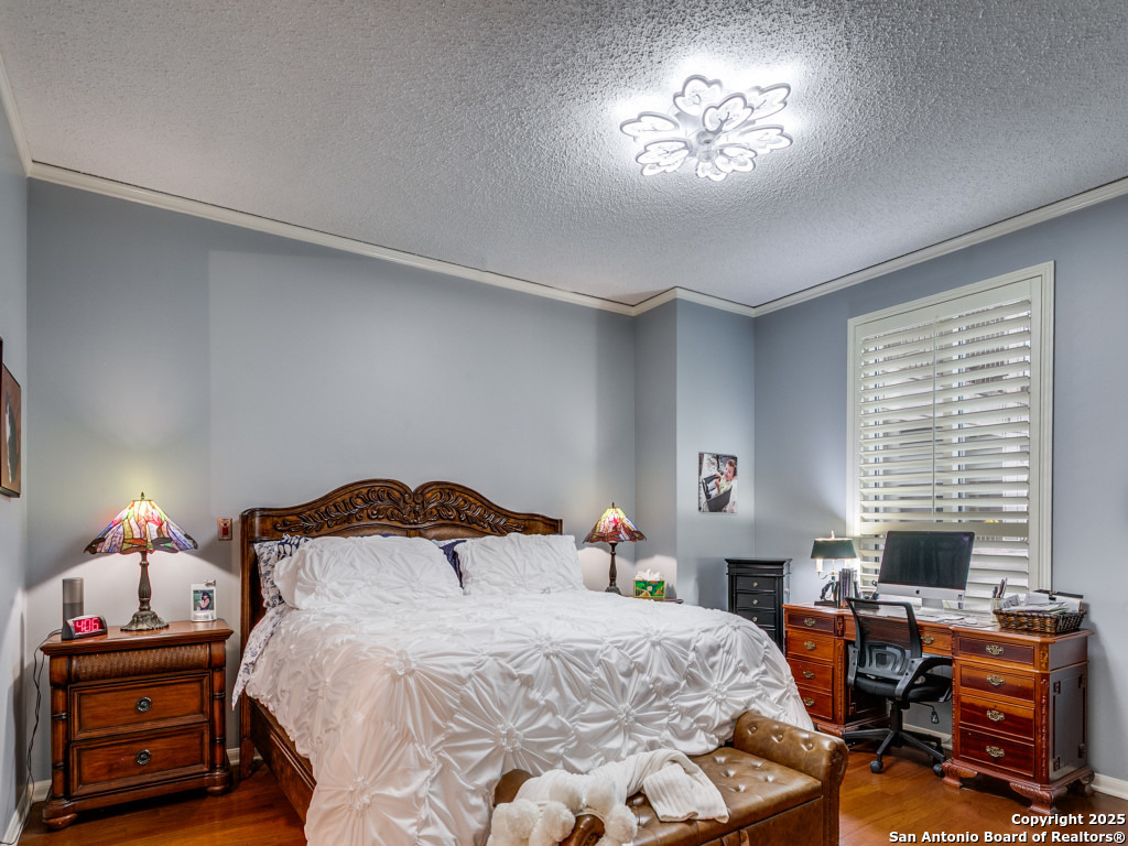 main property photo 11