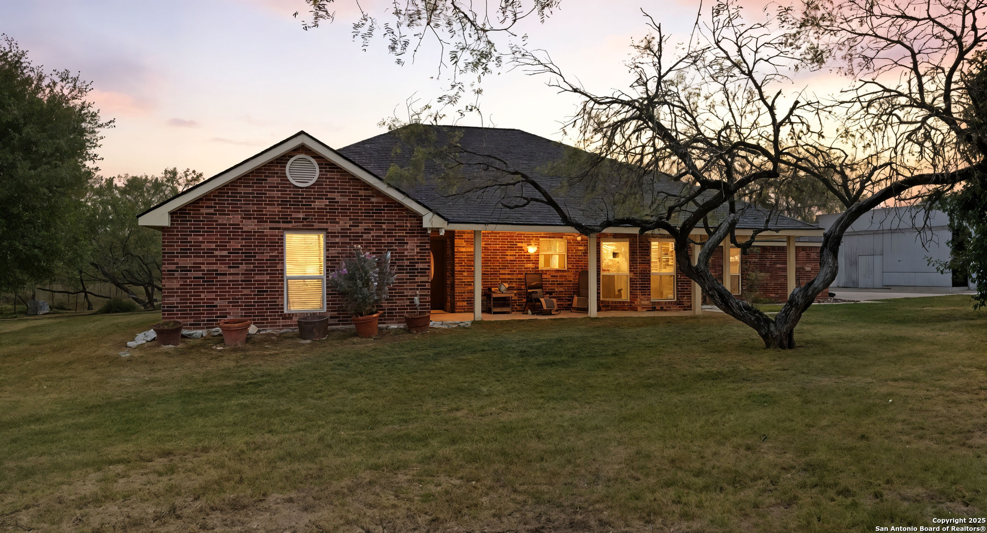 main property photo 2