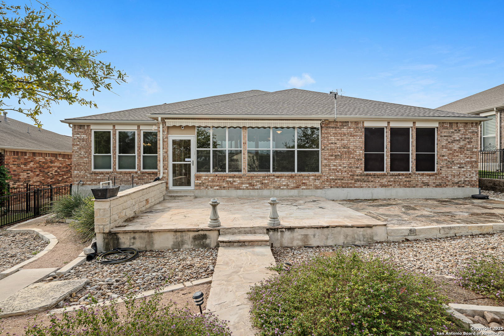 main property photo 34