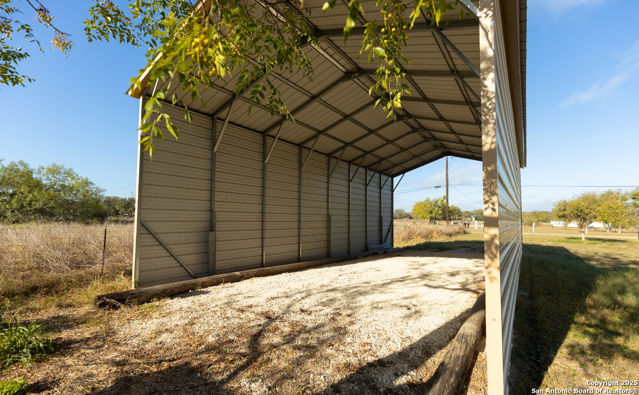main property photo 13
