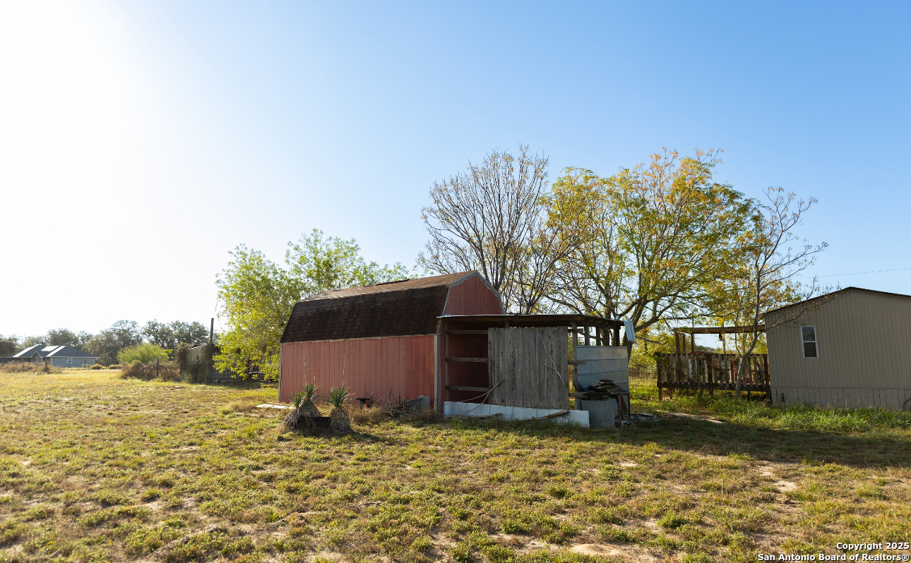 main property photo 7
