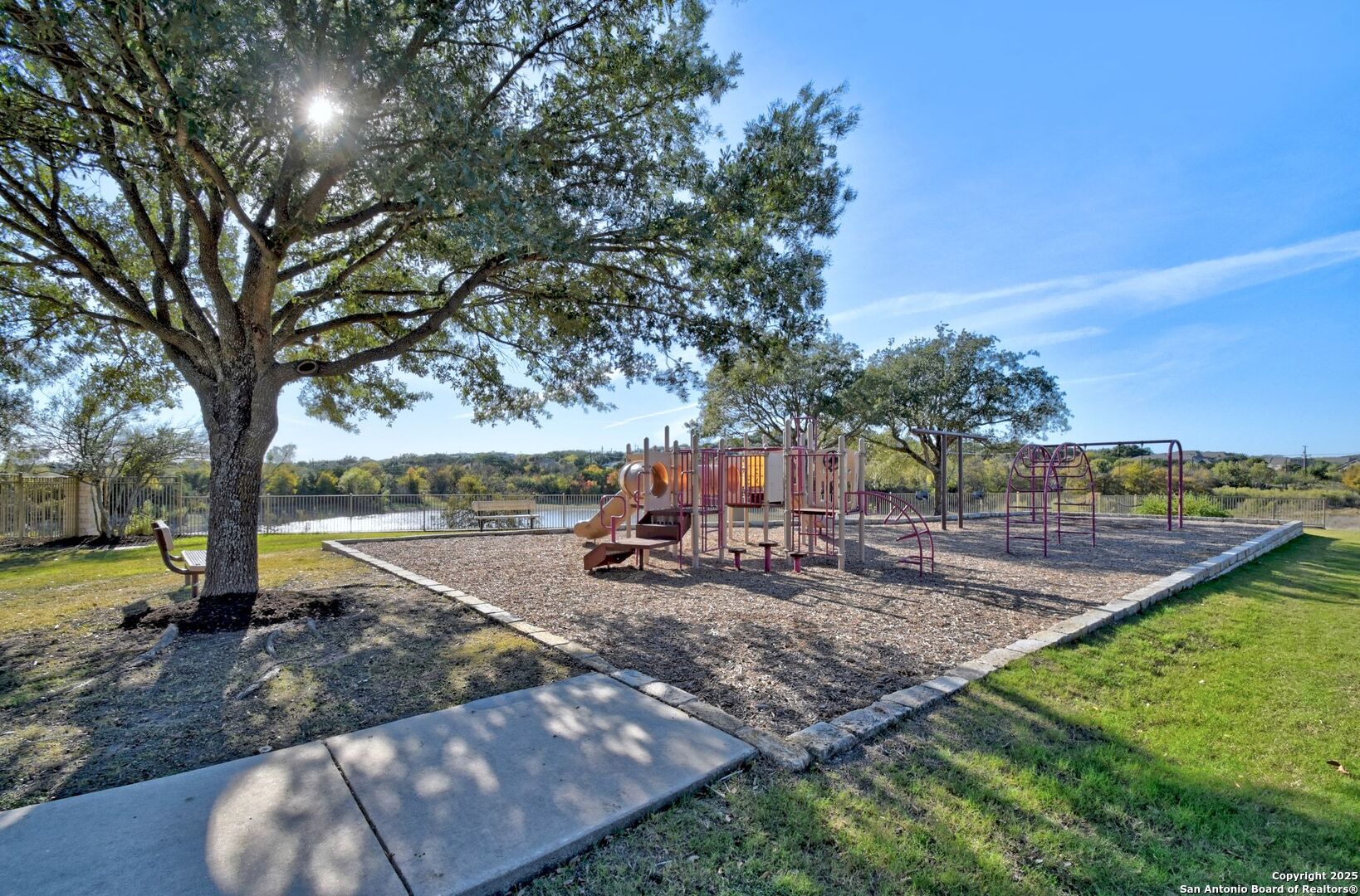 main property photo 20