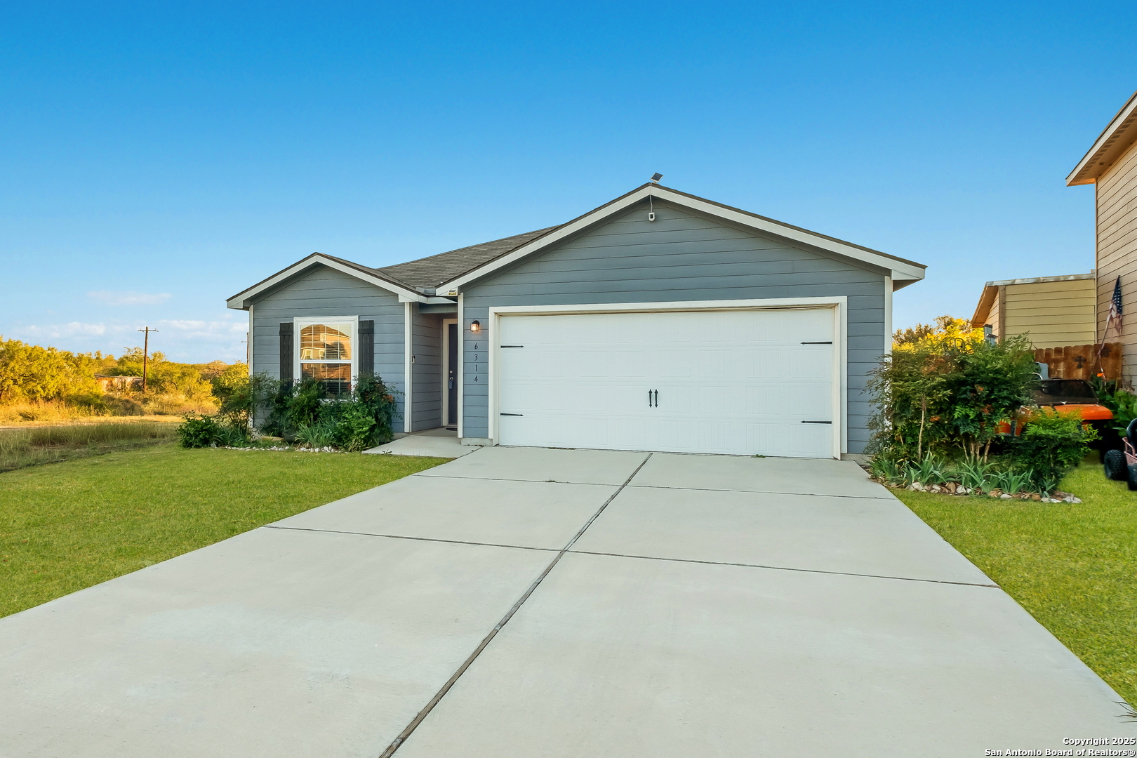 main property photo 2
