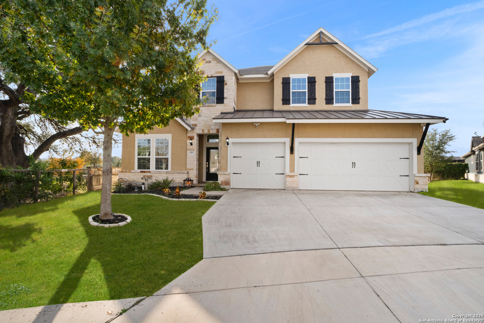 main property photo 0