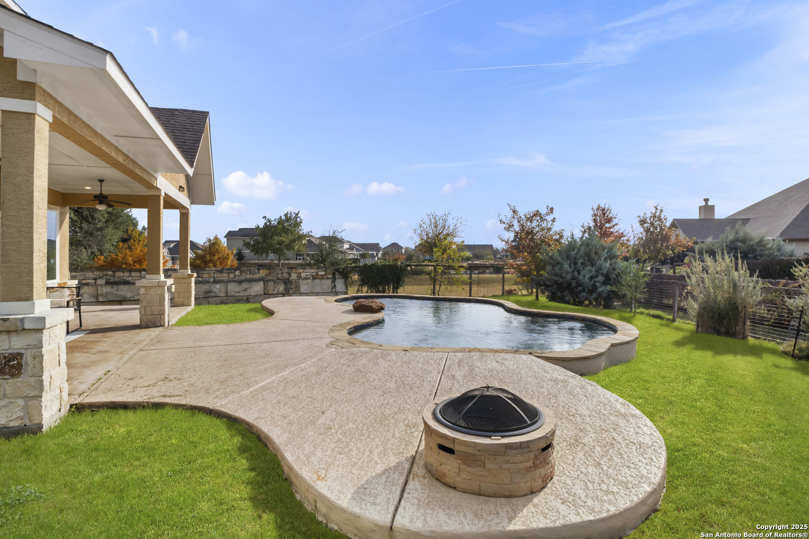property viewer photo 1