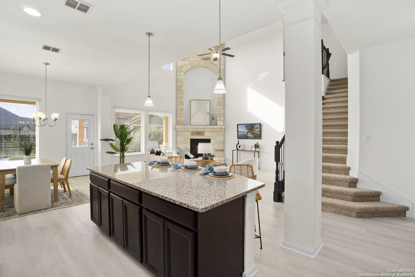 property viewer photo 11