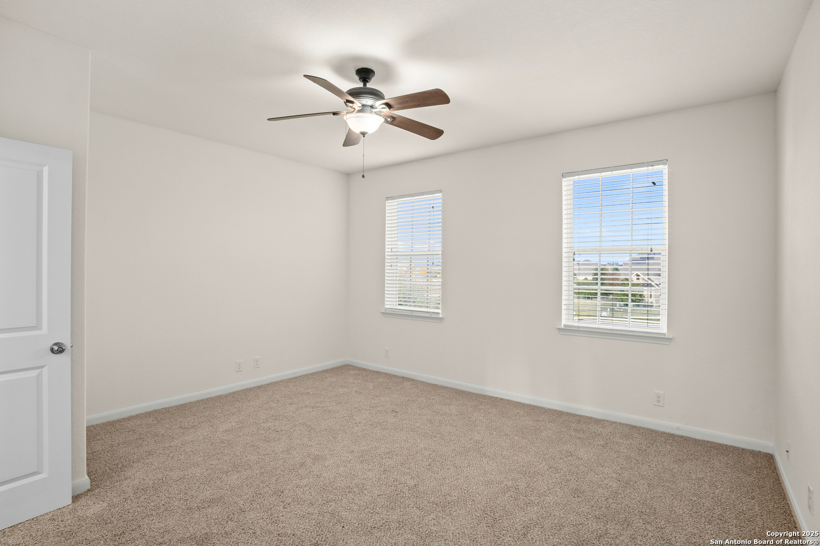 property viewer photo 21