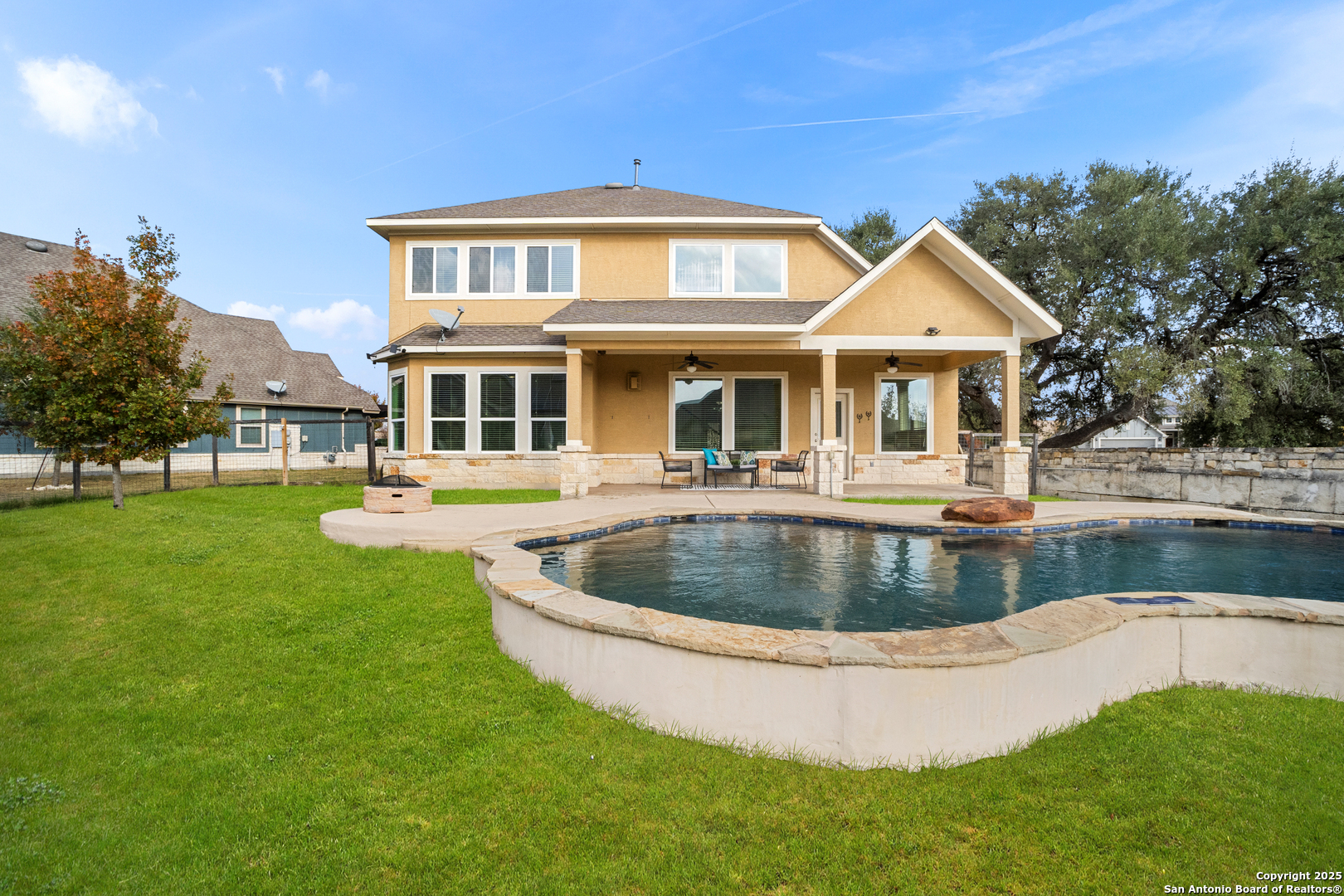property viewer photo 26