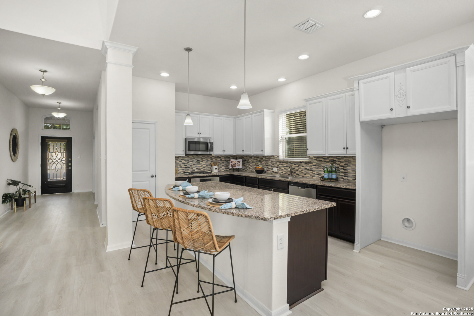 property viewer photo 8