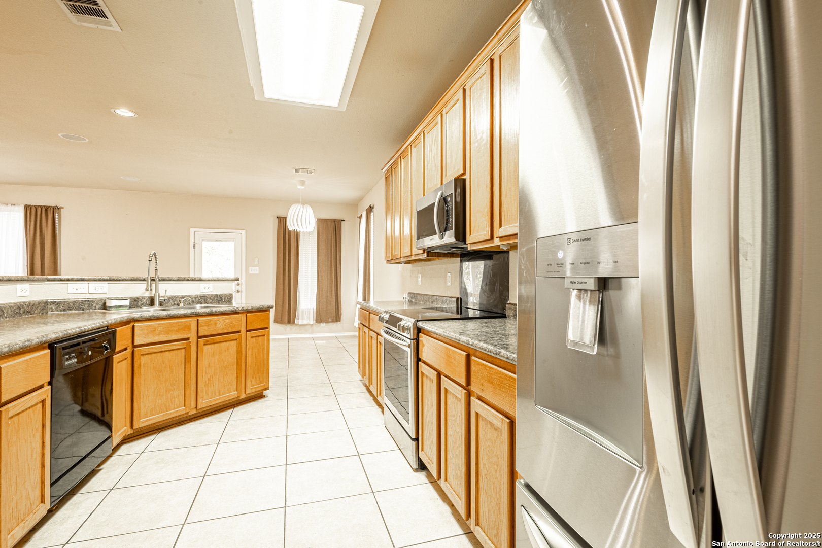 main property photo 12