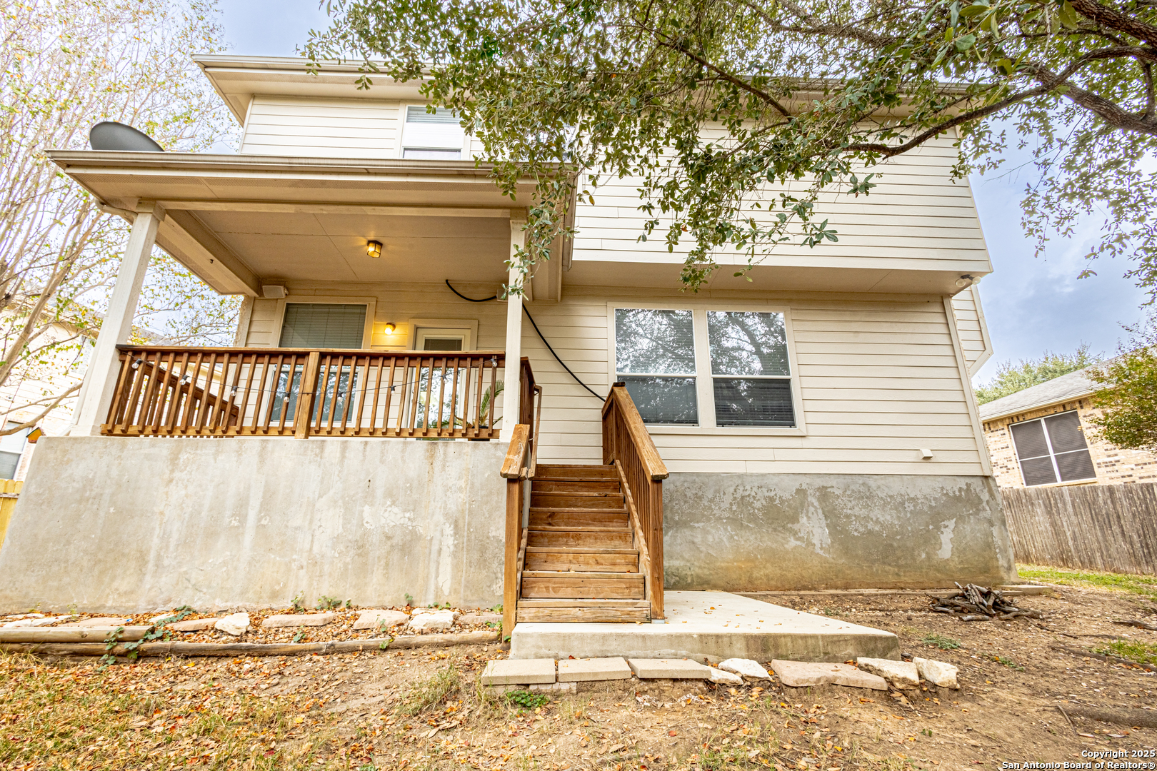 main property photo 31