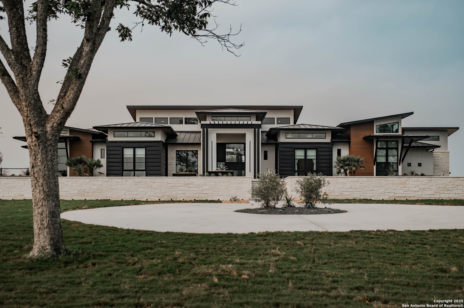 main property photo 47