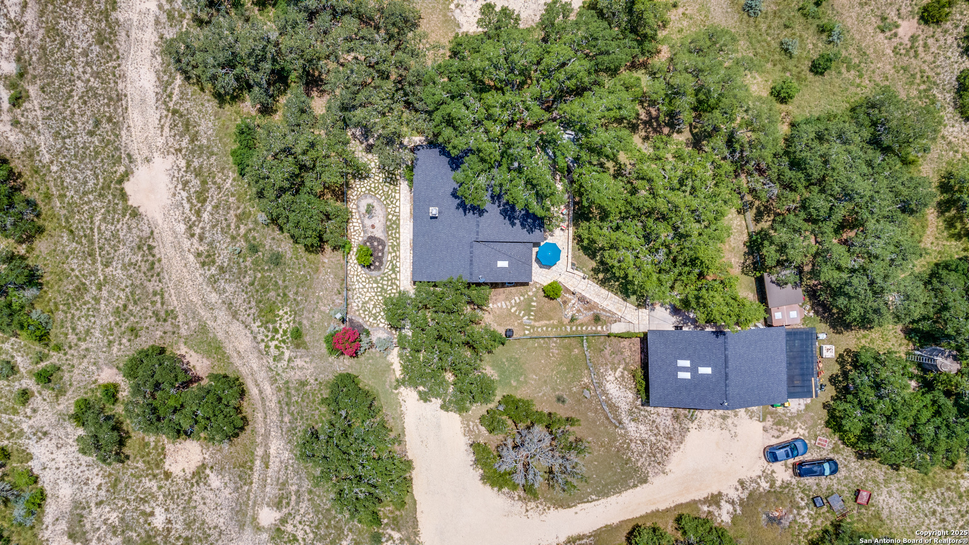 main property photo 23