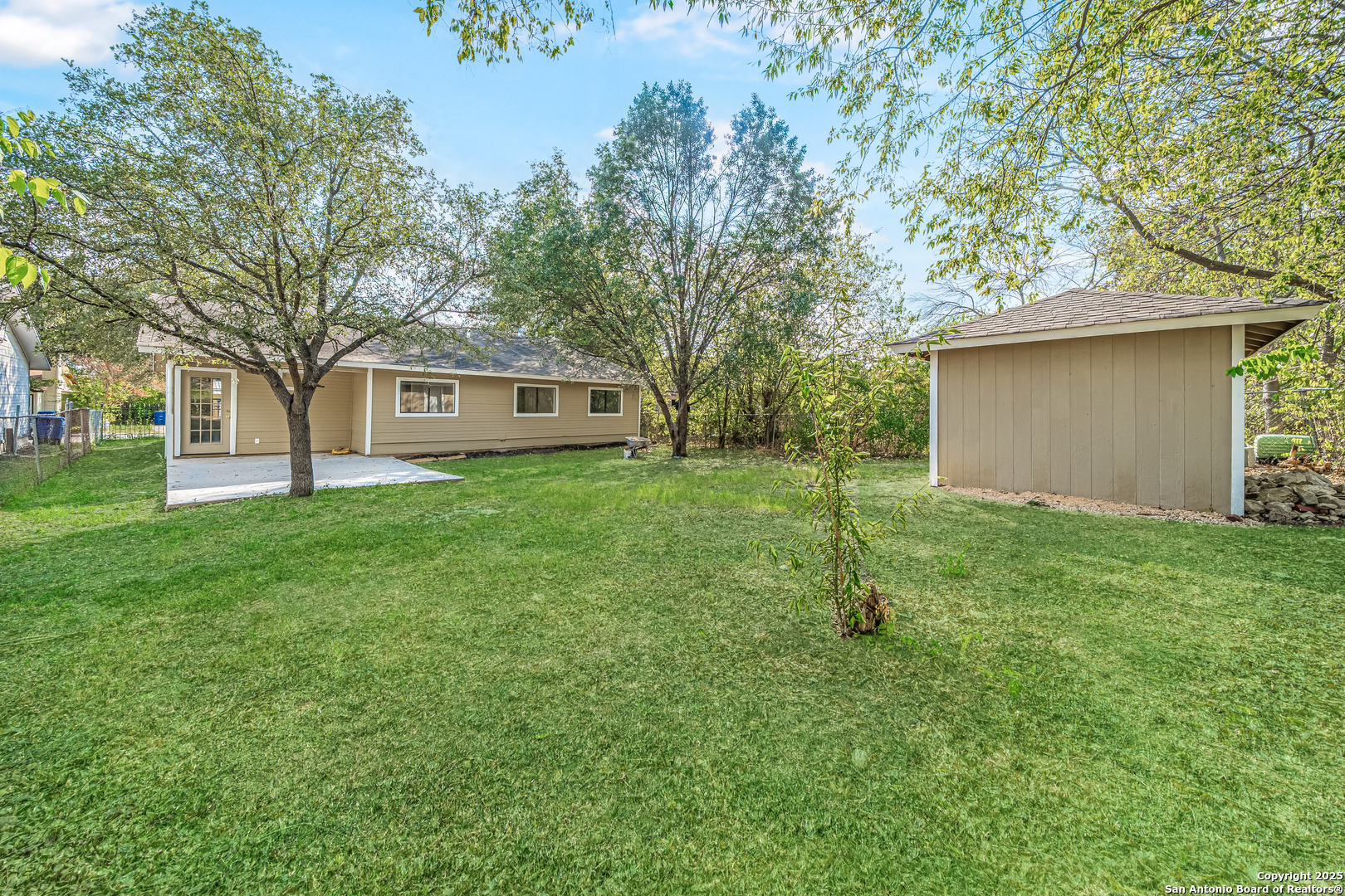 main property photo 33