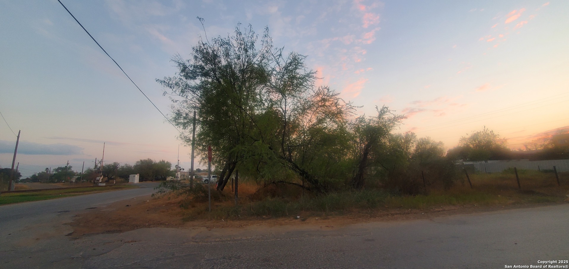 main property photo 3