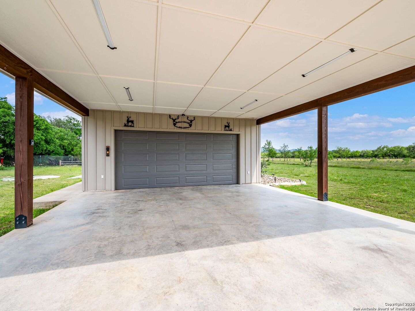 main property photo 49