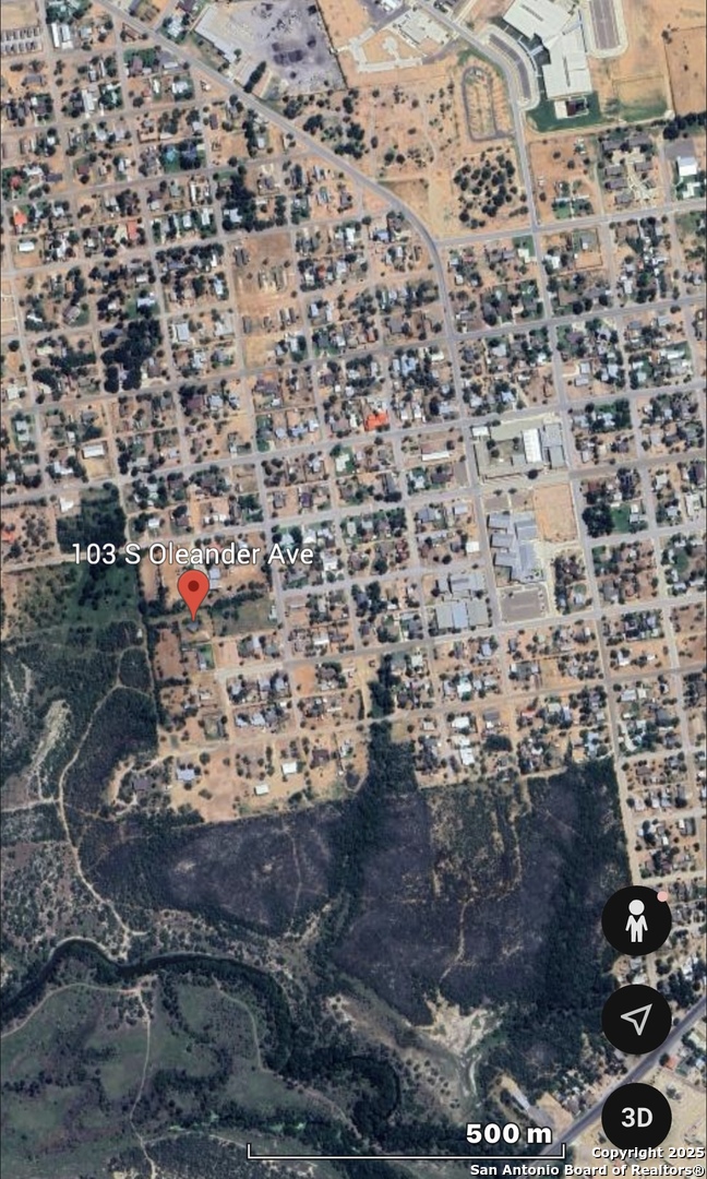 main property photo 10